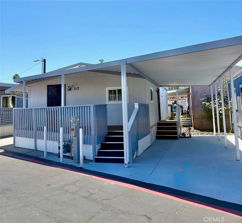 255 Bradley 107, El Cajon, CA 92021 — exterior