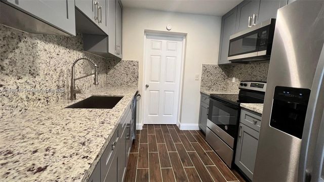 2130 Funston St, Hollywood, FL 33020