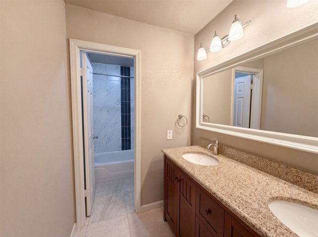 1533 Parkside Trail, Lewisville, TX 75077