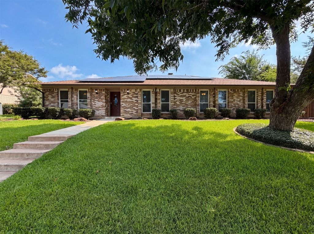 1533 Parkside Trail, Lewisville, TX 75077