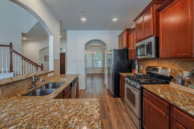 174 Black Swan Place, Magnolia, TX 77354