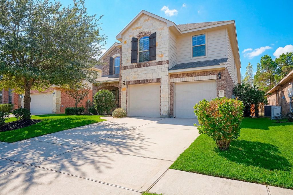 174 Black Swan Place, Magnolia, TX 77354