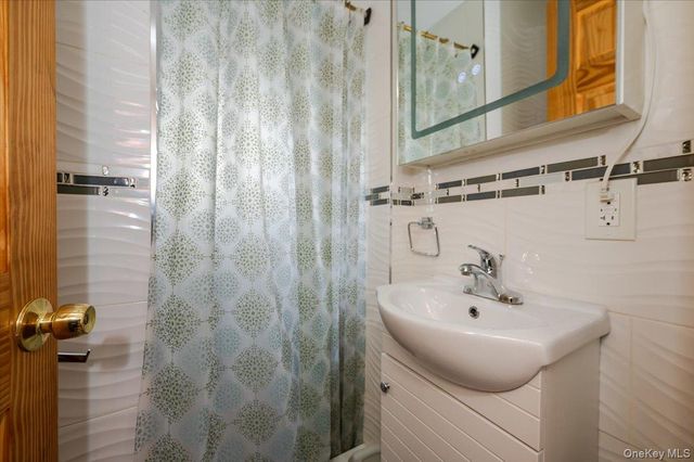 11622 127th Street, South Ozone Park, NY 11420