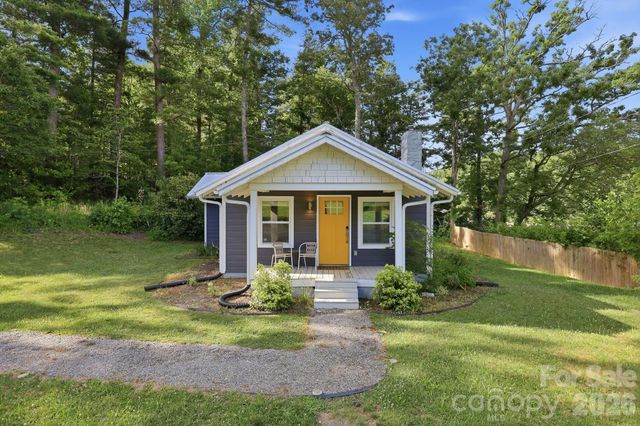15 Old Fort Road, Fairview, NC 28730
