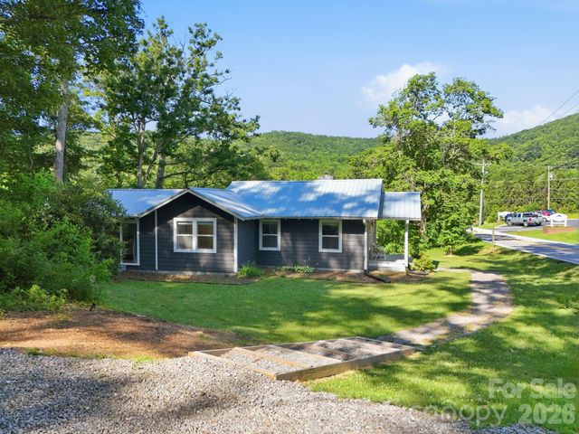 15 Old Fort Road, Fairview, NC 28730