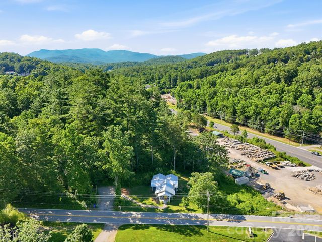 15 Old Fort Road, Fairview, NC 28730