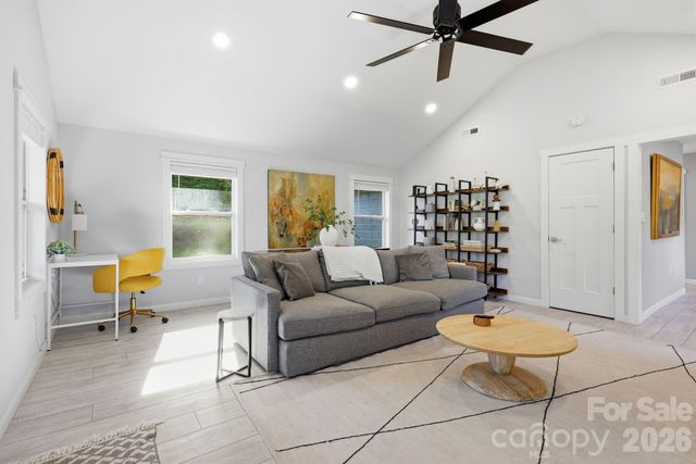 15 Old Fort Road, Fairview, NC 28730