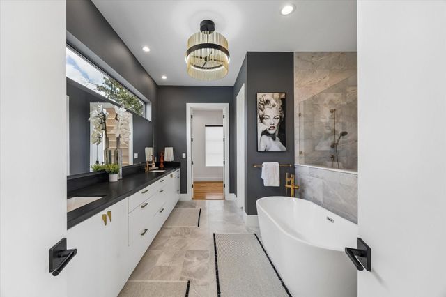 2705 Julian Street, Houston, TX 77009