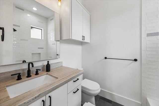 2705 Julian Street, Houston, TX 77009