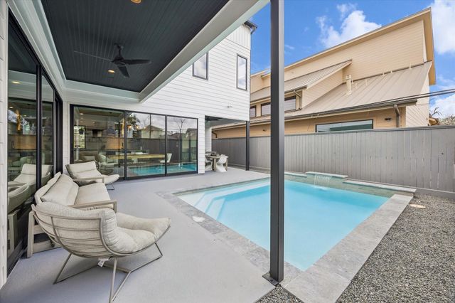 2705 Julian Street, Houston, TX 77009