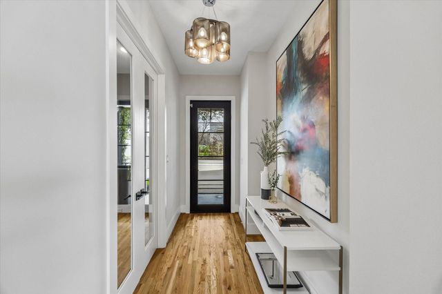 2705 Julian Street, Houston, TX 77009