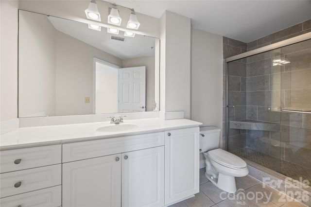 300 W 5th Street 809, Charlotte, NC 28202