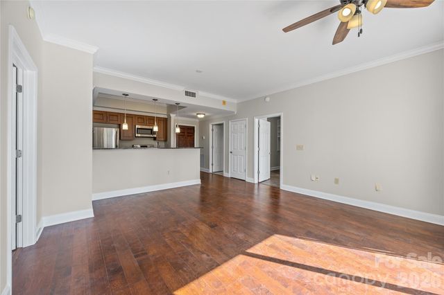300 W 5th Street 809, Charlotte, NC 28202