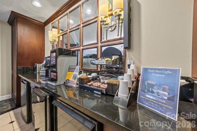 300 W 5th Street 809, Charlotte, NC 28202