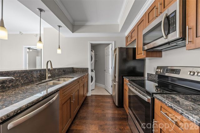 300 W 5th Street 809, Charlotte, NC 28202