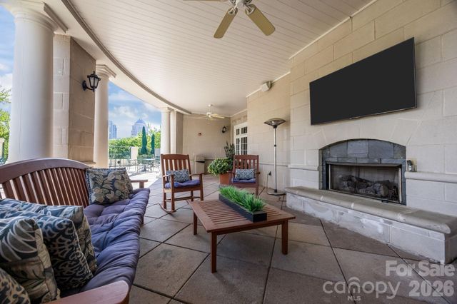 300 W 5th Street 809, Charlotte, NC 28202