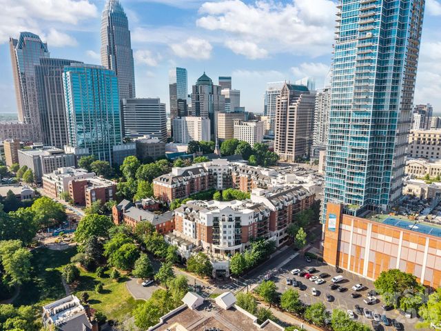 300 W 5th Street 809, Charlotte, NC 28202