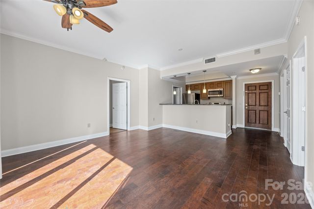 300 W 5th Street 809, Charlotte, NC 28202