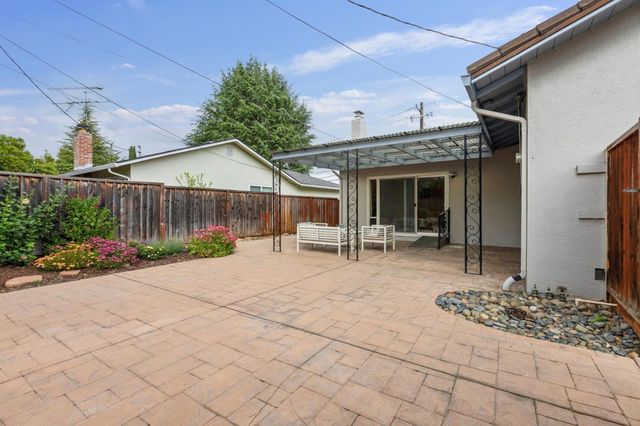 1087 S Stelling Road, Cupertino, CA 95014