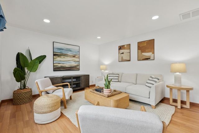 1087 S Stelling Road, Cupertino, CA 95014