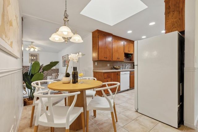 1087 S Stelling Road, Cupertino, CA 95014
