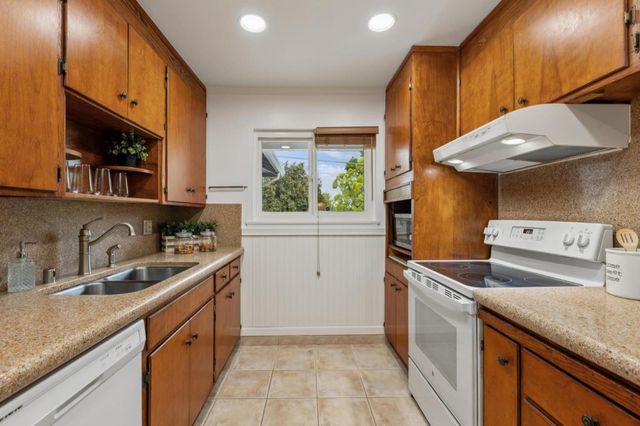 1087 S Stelling Road, Cupertino, CA 95014