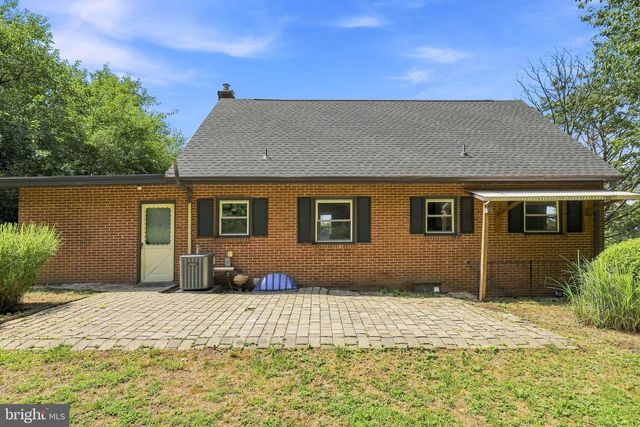 1125 HARRIET AVE, Lancaster, PA 17601
