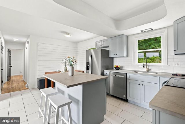 1125 HARRIET AVE, Lancaster, PA 17601
