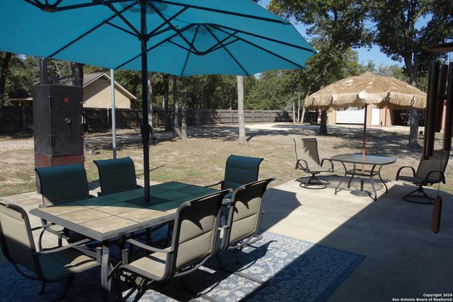 139 Champions Blvd, La Vernia, TX 78121