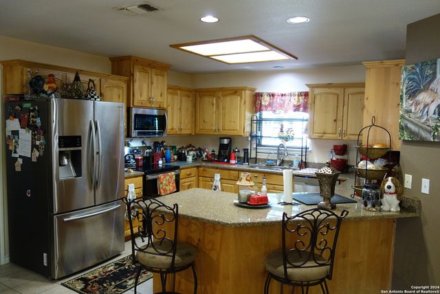 139 Champions Blvd, La Vernia, TX 78121