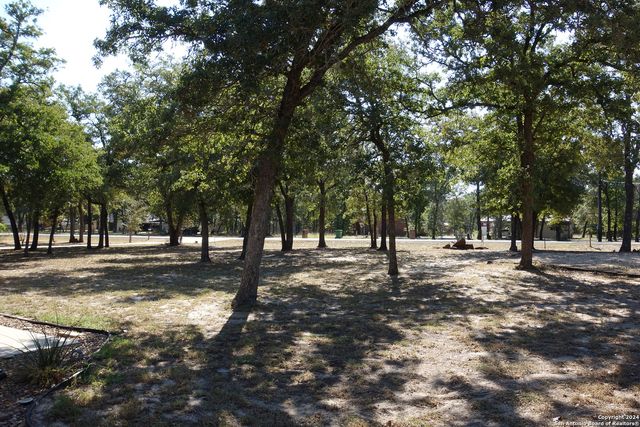 139 Champions Blvd, La Vernia, TX 78121