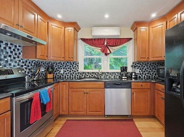 17 Churchill Road, Winchester, MA 01890