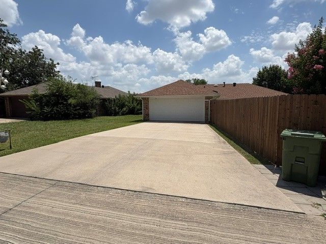 1611 Steenson Drive, Carrollton, TX 75007