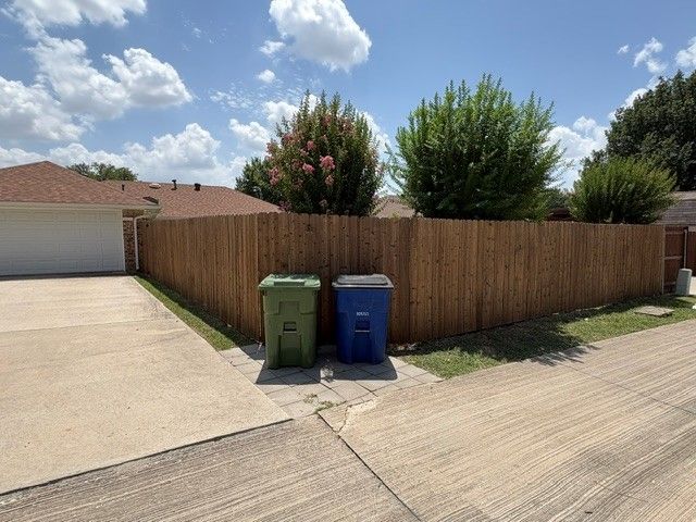 1611 Steenson Drive, Carrollton, TX 75007