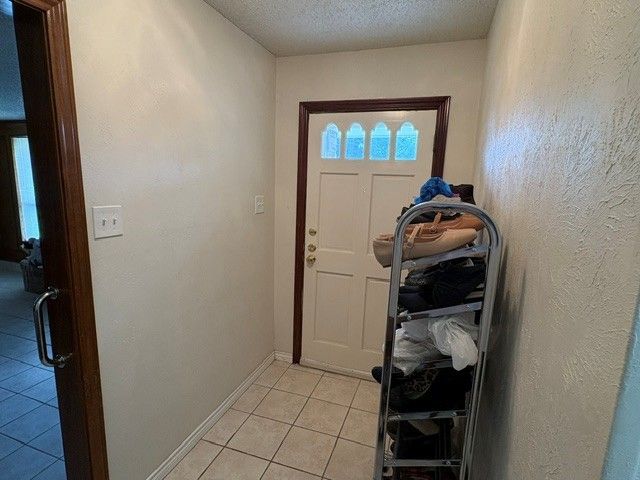 1611 Steenson Drive, Carrollton, TX 75007