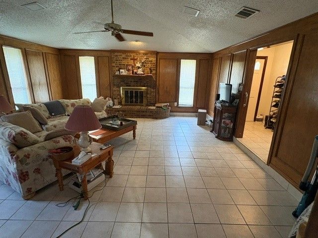 1611 Steenson Drive, Carrollton, TX 75007