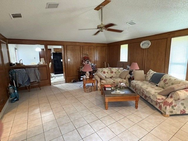 1611 Steenson Drive, Carrollton, TX 75007