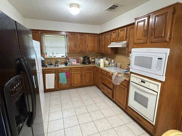 1611 Steenson Drive, Carrollton, TX 75007