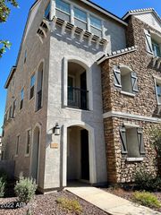 1737 E HAMPTON Lane, Gilbert, AZ 85295