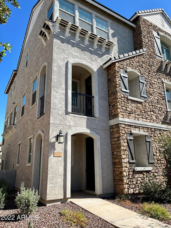 1737 E HAMPTON Lane, Gilbert, AZ 85295