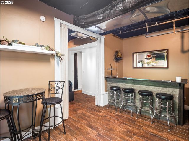 2906 CARRIAGE Way B, West Linn, OR 97068