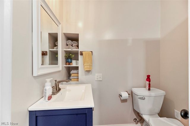 26648 State Route 172, East Rochester, OH 44625