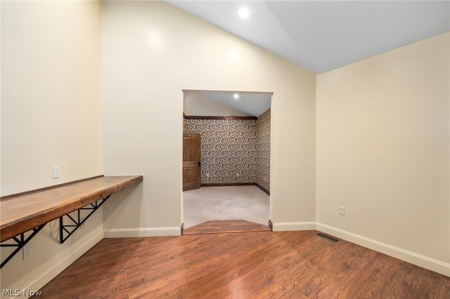 26648 State Route 172, East Rochester, OH 44625