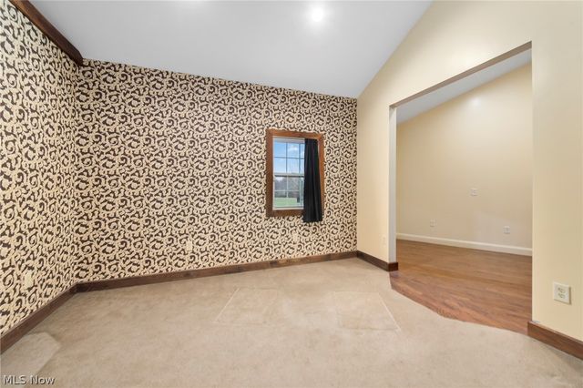 26648 State Route 172, East Rochester, OH 44625