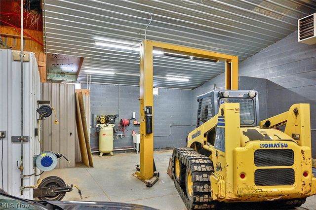 26648 State Route 172, East Rochester, OH 44625