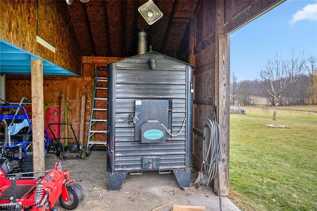 26648 State Route 172, East Rochester, OH 44625