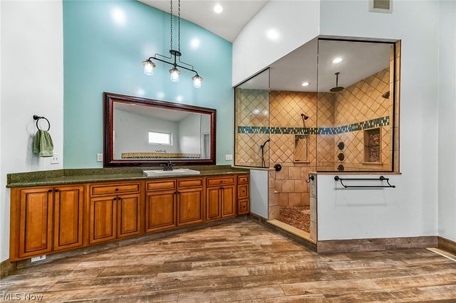 26648 State Route 172, East Rochester, OH 44625