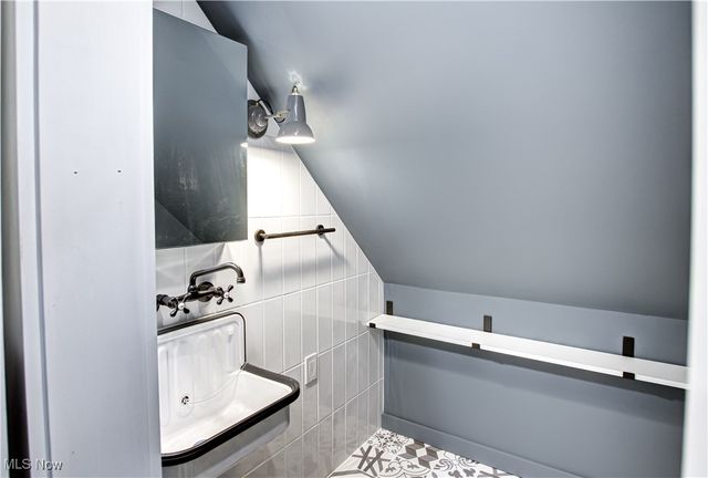 9605 Baltic Road, Cleveland, OH 44102