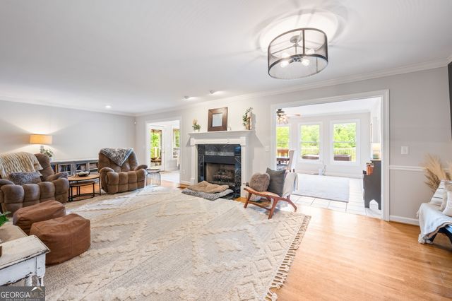 570 Martin Mill Road, Moreland, GA 30259