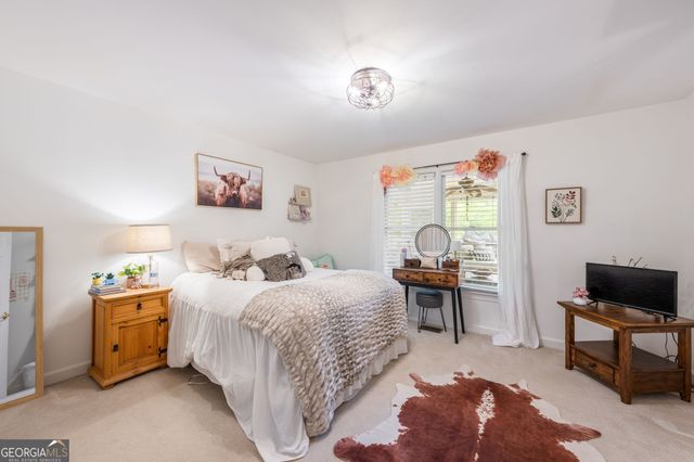 570 Martin Mill Road, Moreland, GA 30259